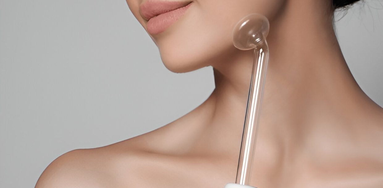 girl using frequency wand for fine lines removal